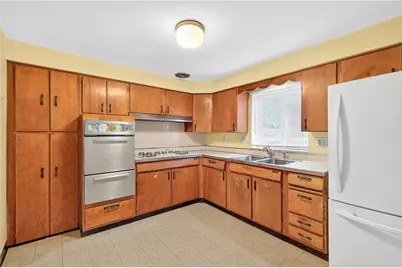 100 Fieldstone Drive, Pittsburgh, PA 15116 - Photo 13