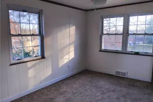 16 Glenview Ave, Greensburg, PA 15601 - Photo 19