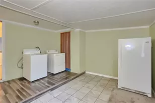 2007 Tony St, Shenango Township, PA 16101 - Photo 9