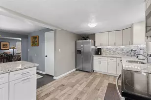 111 W Bruceton Rd, Pittsburgh, PA 15236 - Photo 17