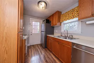 524 Wildwood Ave, New Castle, PA 16105 - Photo 9