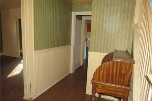 20 Beech St, Leetsdale, PA 15003 - Photo 9