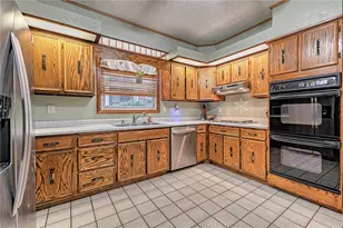 423 E Pittsburgh St, Greensburg, PA 15601 - Photo 15