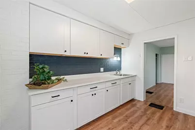 702 E 19th Ave, Munhall, PA 15120 - Photo 5