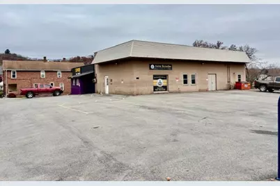 438 Line Ave, Ellwood City, PA 16117 - Photo 1