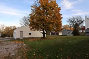 401 Grandview Ave, Union Township, PA 16101 - Photo 9