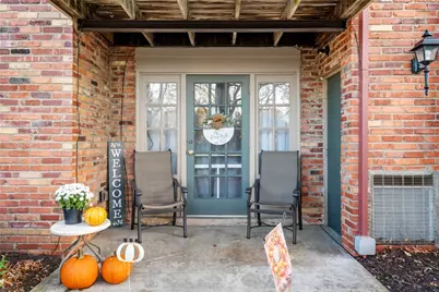 1100 Chatham Park Dr #K, Scott Township, PA 15216 - Photo 23