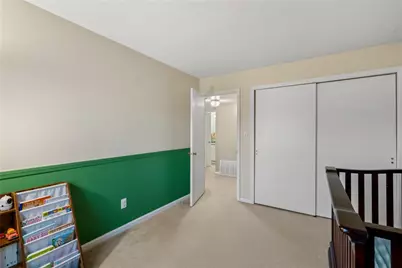 1100 Chatham Park Dr #K, Scott Township, PA 15216 - Photo 7