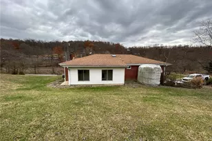 389 Rural Valley Rd, Buffalo Township, PA 15323 - Photo 3