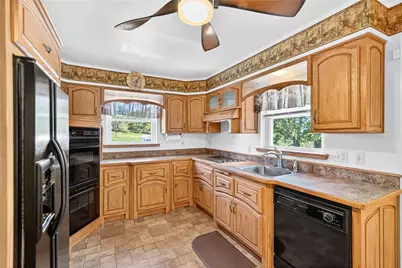 1705 Hassam, Moon/Crescent Twp, PA 15108 - Photo 15