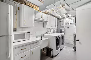 1705 Hassam, Moon/Crescent Twp, PA 15108 - Photo 33