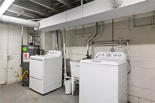 3928 Mintwood St, Pittsburgh, PA 15224 - Photo 17