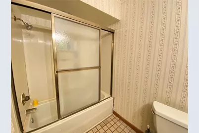 995 Forsythe Rd, Carnegie, PA 15106 - Photo 23