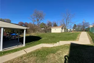 995 Forsythe Rd, Carnegie, PA 15106 - Photo 9