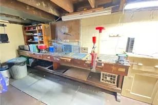 995 Forsythe Rd, Carnegie, PA 15106 - Photo 39