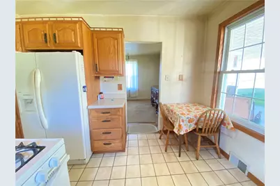 995 Forsythe Rd, Carnegie, PA 15106 - Photo 13