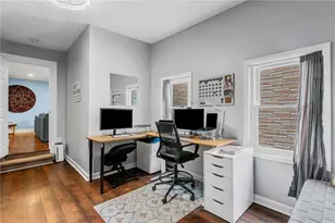 2709 Larkins Wy, Pittsburgh, PA 15203 - Photo 15