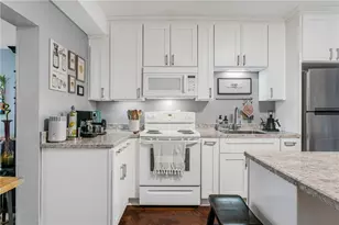 2709 Larkins Wy, Pittsburgh, PA 15203 - Photo 5