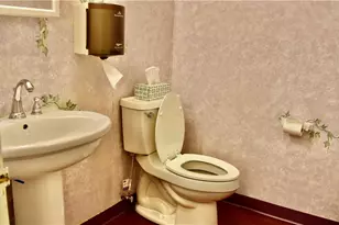 301 Old Washington Pike, Scott Township, PA 15106 - Photo 39