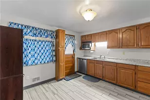 26 Edinburg Dr, Pittsburgh, PA 15235 - Photo 11