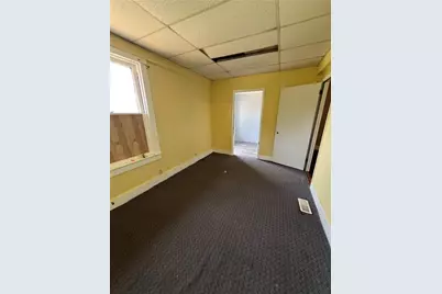 1109 McComb Ln, Pittsburgh, PA 15239 - Photo 13