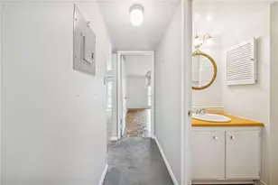 2034 Swallow Hill Rd, Scott Township, PA 15220 - Photo 15