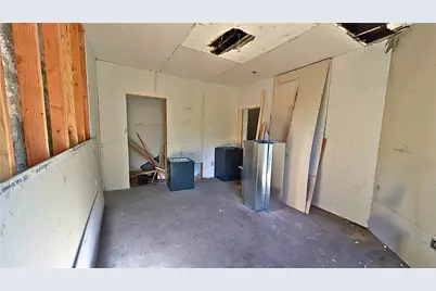 3021-3023 Zephyr Ave, Pittsburgh, PA 15204 - Photo 13