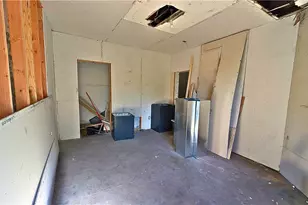 3021-3023 Zephyr Ave, Pittsburgh, PA 15204 - Photo 13