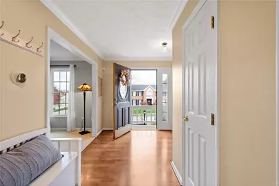 210 Timber Lake Dr, Peters Township, PA 15367 - Photo 5