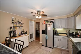 129 Wyngate Rd, Moon/Crescent Twp, PA 15108 - Photo 11