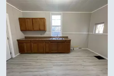 405 Sumner Ave, New Castle, PA 16105 - Photo 5