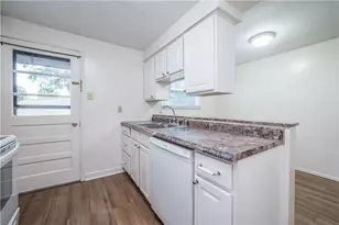 334 Moon Clinton Rd, Moon/Crescent Twp, PA 15108 - Photo 15