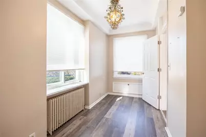 678 Gregg Ave, Bridgeville, PA 15017 - Photo 7