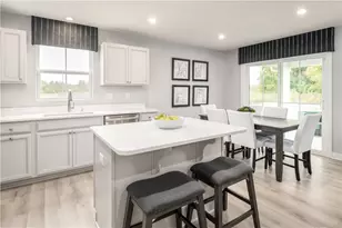 468 Clubhouse Dr, Rostraver, PA 15012 - Photo 5