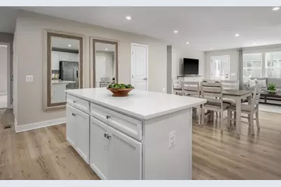 466 Clubhouse Drive, Rostraver, PA 15012 - Photo 5