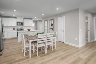 466 Clubhouse Dr, Rostraver, PA 15012 - Photo 7