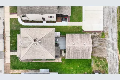 2202 McMinn St, Aliquippa, PA 15001 - Photo 5