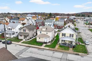 2202 McMinn St, Aliquippa, PA 15001 - Photo 3