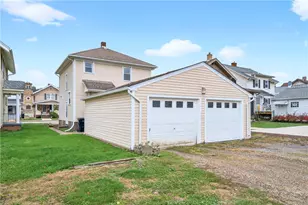 2202 McMinn St, Aliquippa, PA 15001 - Photo 31