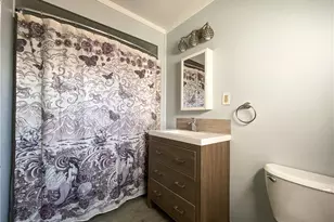 433 New York Ave, Rochester, PA 15074 - Photo 9