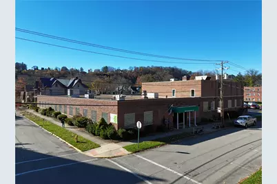 201 N Jefferson St, Kittanning, PA 16201 - Photo 1