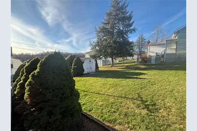 215 Cherry Ave, Houston, PA 15342 - Photo 5