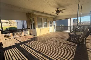 215 Cherry Ave, Houston, PA 15342 - Photo 9