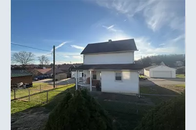 215 Cherry Ave, Houston, PA 15342 - Photo 3