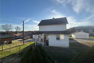 215 Cherry Ave, Houston, PA 15342 - Photo 3