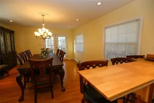 806 Kerry Hill Dr, Pittsburgh, PA 15234 - Photo 9