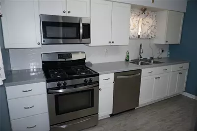 30 Station St, Carnegie, PA 15106 - Photo 9