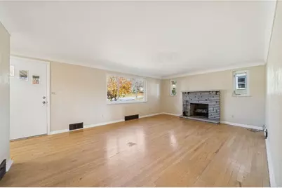 421 Robbins Station Rd, North Huntingdon, PA 15642 - Photo 3