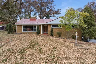 2218 Country Club Dr, Pittsburgh, PA 15241 - Photo 1