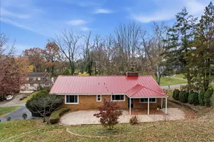 2218 Country Club Dr, Pittsburgh, PA 15241 - Photo 45